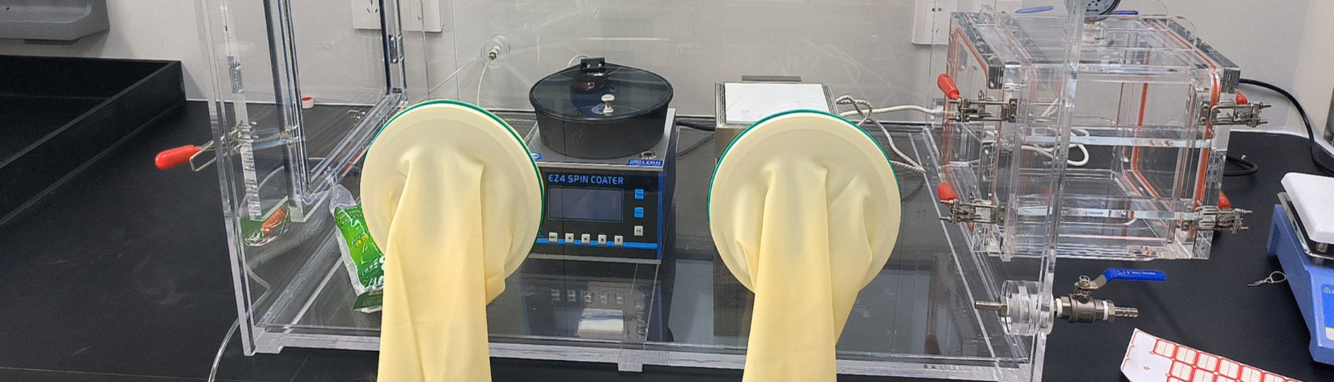 Isolation Acrylic Glove Box (with Airlock Transfer Chamber)